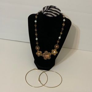 (( NEW )) Gold necklace & earrings set